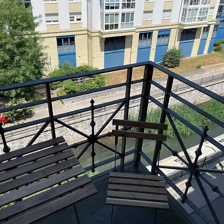 Innenstadt Refugium In Ruhiger Wasserlage+balkon * Leipzig