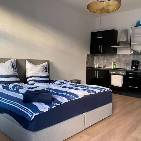 Apartment Innenstadt Refugium In Ruhiger Wasserlage+balkon *