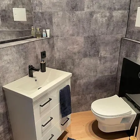 Apartment Innenstadt Refugium In Ruhiger Wasserlage+balkon Leipzig