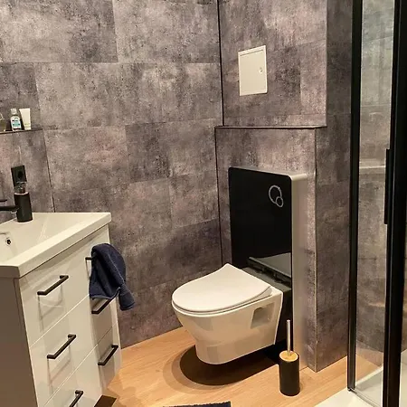 Apartment Innenstadt Refugium In Ruhiger Wasserlage+balkon