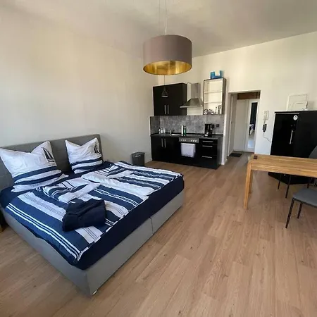 Innenstadt Refugium In Ruhiger Wasserlage+balkon Apartment Leipzig