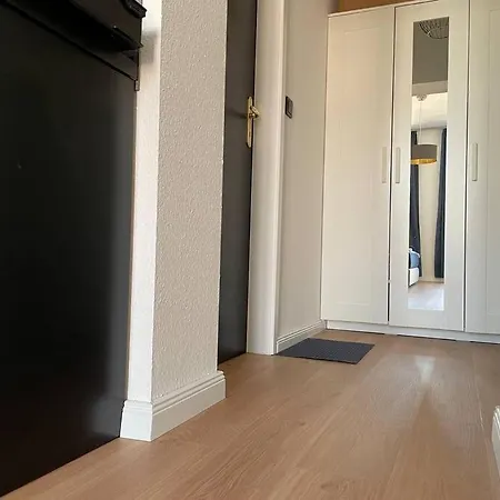 Apartment Innenstadt Refugium In Ruhiger Wasserlage+balkon *