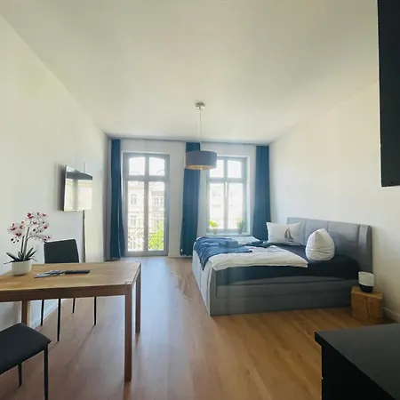 Apartment Innenstadt Refugium In Ruhiger Wasserlage+balkon