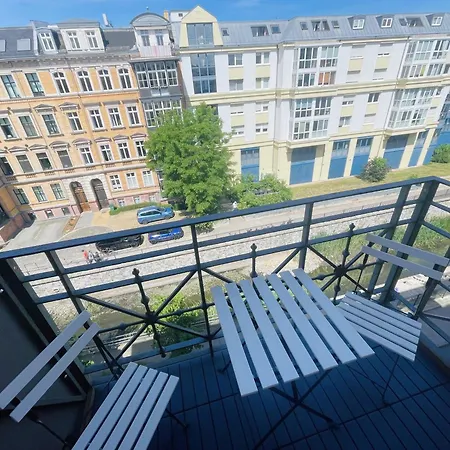 Innenstadt Refugium In Ruhiger Wasserlage+balkon Apartment *